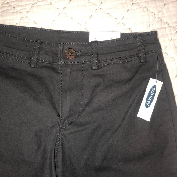 Old Navy Chino Pant NWT - Picture 3 of 3